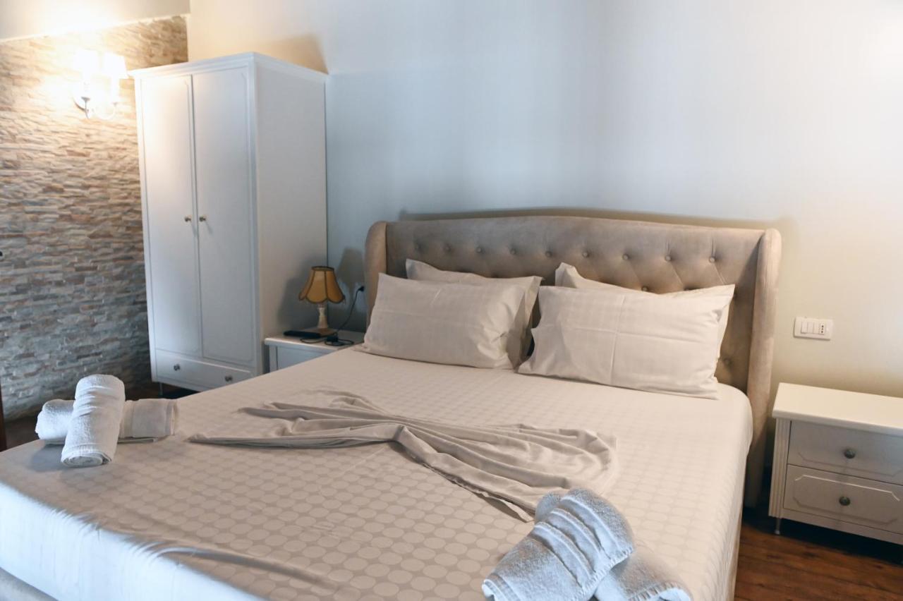 Hotel Onufri Golem  Eksteriør billede